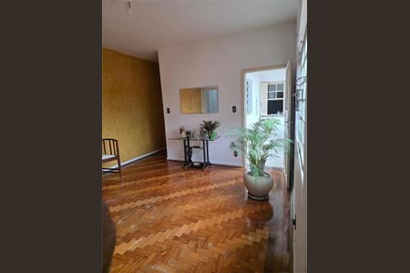 Apartamento à venda com 100m², 2 quartos e 1 vaga