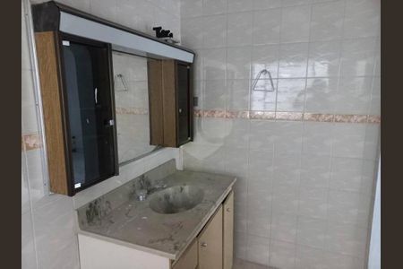 Casa à venda com 146m², 3 quartos e 2 vagas