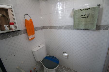 Casa à venda com 110m², 2 quartos e 2 vagasBanheiro