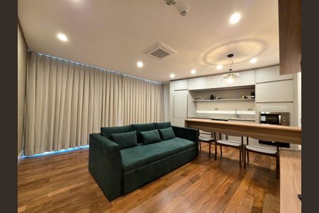 Sala/Cozinha de apartamento à venda com 2 quartos, 73m² em Vila Olímpia, São Paulo