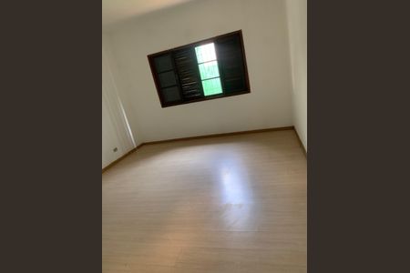 Casa à venda com 239m², 3 quartos e 5 vagasquarto