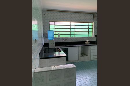 Casa à venda com 239m², 3 quartos e 5 vagasCozinha