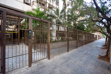 Apartamento para alugar com 45m², 1 quarto e 1 vagaEntrada e Portaria