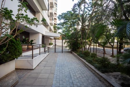 Apartamento para alugar com 45m², 1 quarto e 1 vagaEntrada