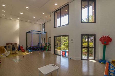 Apartamento para alugar com 560m², 4 quartos e 5 vagas Apartamento para alugar com 560m², 4 quartos e 5 vagasÁrea comum