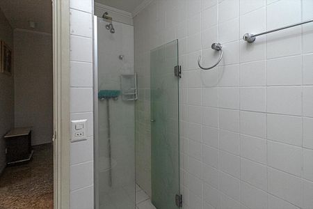 Apartamento para alugar com 560m², 4 quartos e 5 vagas Apartamento para alugar com 560m², 4 quartos e 5 vagasBanheiro de Serviço
