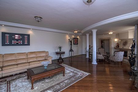 Apartamento para alugar com 560m², 4 quartos e 5 vagas Apartamento para alugar com 560m², 4 quartos e 5 vagasSala