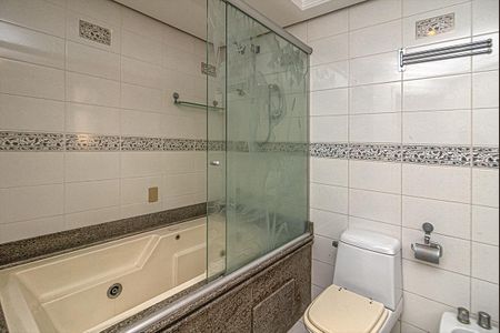 Apartamento para alugar com 560m², 4 quartos e 5 vagas Apartamento para alugar com 560m², 4 quartos e 5 vagasBanheiro na suíte 3
