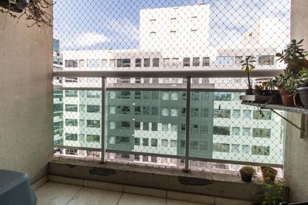 Apartamento à venda com 57m², 2 quartos e 1 vaga Apartamento à venda com 57m², 2 quartos e 1 vagaVaranda