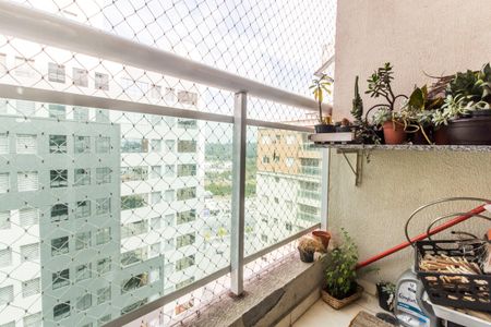 Apartamento à venda com 57m², 2 quartos e 1 vaga Apartamento à venda com 57m², 2 quartos e 1 vagaVaranda