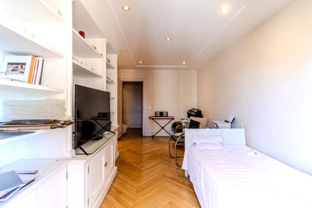 Apartamento à venda com 420m², 4 quartos e 5 vagasSuíte 2