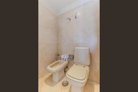 Apartamento à venda com 420m², 4 quartos e 5 vagasBanheiro da Suíte 4