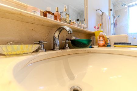 Apartamento à venda com 420m², 4 quartos e 5 vagasBanheiro da Suíte 3