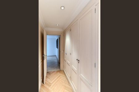 Apartamento à venda com 420m², 4 quartos e 5 vagasCorredor