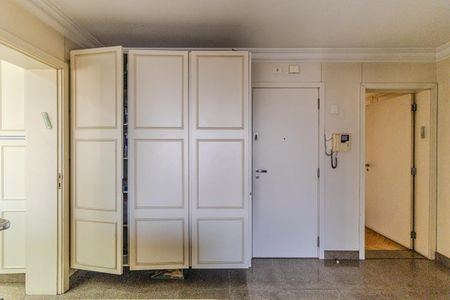 Apartamento à venda com 420m², 4 quartos e 5 vagasÁrea de Serviço