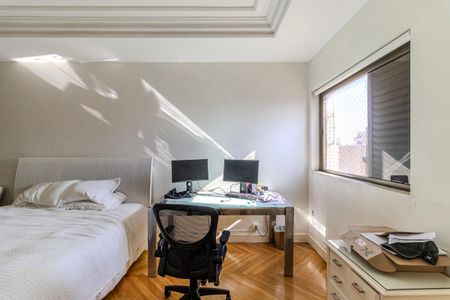 Apartamento à venda com 420m², 4 quartos e 5 vagasSuíte 1