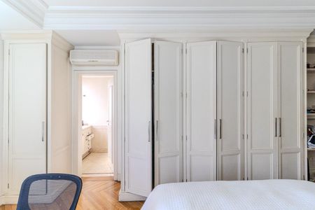 Apartamento à venda com 420m², 4 quartos e 5 vagasSuíte 1