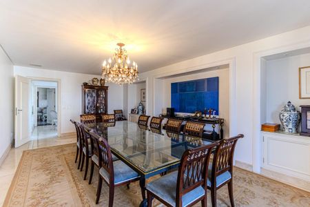 Apartamento à venda com 420m², 4 quartos e 5 vagasSala de Jantar