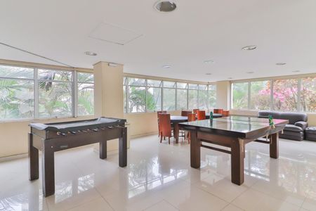 Apartamento para alugar com 55m², 2 quartos e 1 vaga Apartamento para alugar com 55m², 2 quartos e 1 vagaEspaço de Jogos