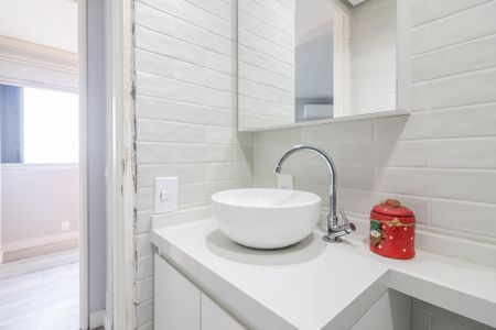 Apartamento para alugar com 55m², 2 quartos e 1 vaga Apartamento para alugar com 55m², 2 quartos e 1 vagaBanheiro