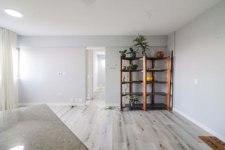 Apartamento para alugar com 55m², 2 quartos e 1 vaga Apartamento para alugar com 55m², 2 quartos e 1 vagaSala