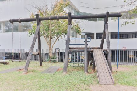Apartamento para alugar com 55m², 2 quartos e 1 vaga Apartamento para alugar com 55m², 2 quartos e 1 vagaÁrea comum - Playground