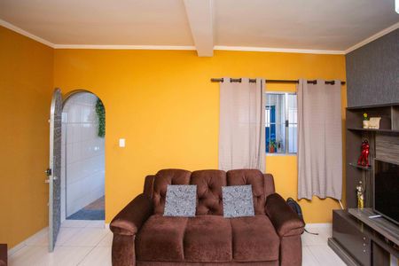 Casa à venda com 125m², 2 quartos e 2 vagasSala
