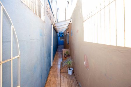 Casa à venda com 125m², 2 quartos e 2 vagasCorredor