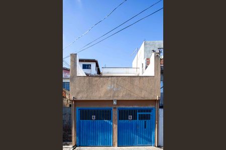 Casa à venda com 125m², 2 quartos e 2 vagasFachada