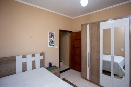 Casa à venda com 125m², 2 quartos e 2 vagasQuarto 