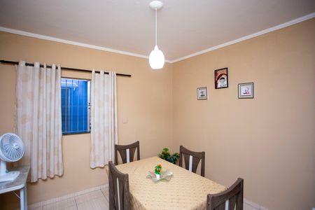Casa à venda com 125m², 2 quartos e 2 vagasSala de Jantar