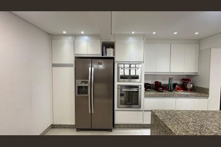 Casa à venda com 160m², 4 quartos e 3 vagasCozinha