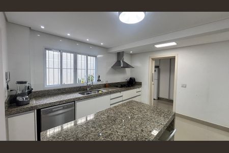 Casa à venda com 160m², 4 quartos e 3 vagasCozinha