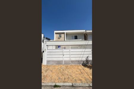 Casa à venda com 160m², 4 quartos e 3 vagasFachada