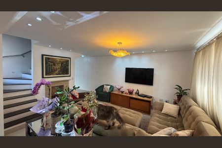 Casa à venda com 160m², 4 quartos e 3 vagasSala