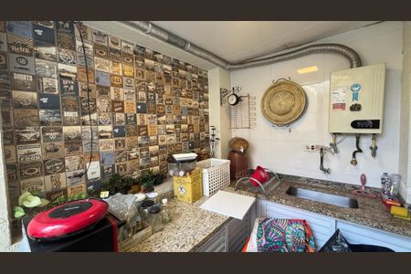 Casa à venda com 160m², 4 quartos e 3 vagasQuintal