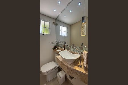 Casa à venda com 160m², 4 quartos e 3 vagasLavabo