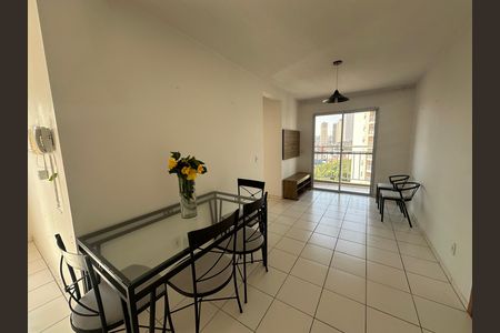 Apartamento para alugar com 65m², 3 quartos e 1 vaga Apartamento para alugar com 65m², 3 quartos e 1 vagaSala
