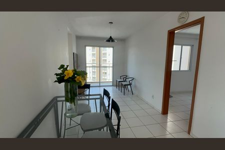 Apartamento para alugar com 65m², 3 quartos e 1 vaga Apartamento para alugar com 65m², 3 quartos e 1 vagaSala