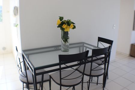 Apartamento para alugar com 65m², 3 quartos e 1 vaga Apartamento para alugar com 65m², 3 quartos e 1 vagaSala