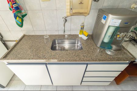 Apartamento para alugar com 50m², 1 quarto e sem vagaDetalhe - Cozinha