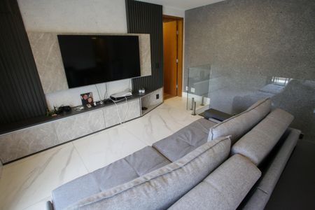 Apartamento à venda com 166m², 3 quartos e 2 vagasSala de TV