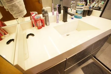 Apartamento à venda com 166m², 3 quartos e 2 vagasBanheiro da Suíte 1