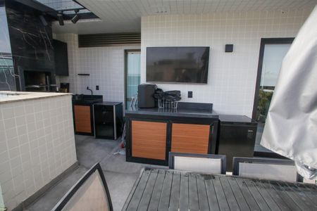 Apartamento à venda com 166m², 3 quartos e 2 vagasCobertura