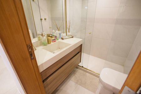 Apartamento à venda com 166m², 3 quartos e 2 vagasBanheiro Social