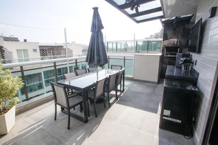 Apartamento à venda com 166m², 3 quartos e 2 vagasCobertura