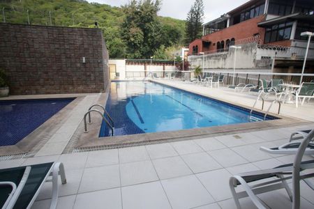 Apartamento à venda com 166m², 3 quartos e 2 vagasÁrea comum - Piscina