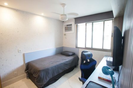 Apartamento à venda com 166m², 3 quartos e 2 vagasSuíte 1