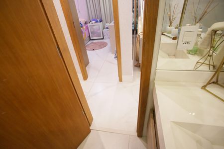 Apartamento à venda com 166m², 3 quartos e 2 vagasBanheiro Social