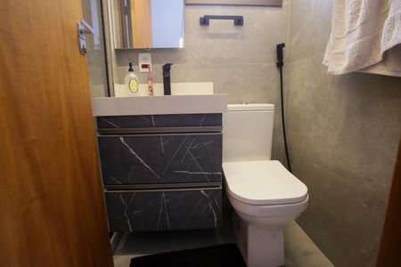 Apartamento à venda com 166m², 3 quartos e 2 vagasLavabo da Sala de TV